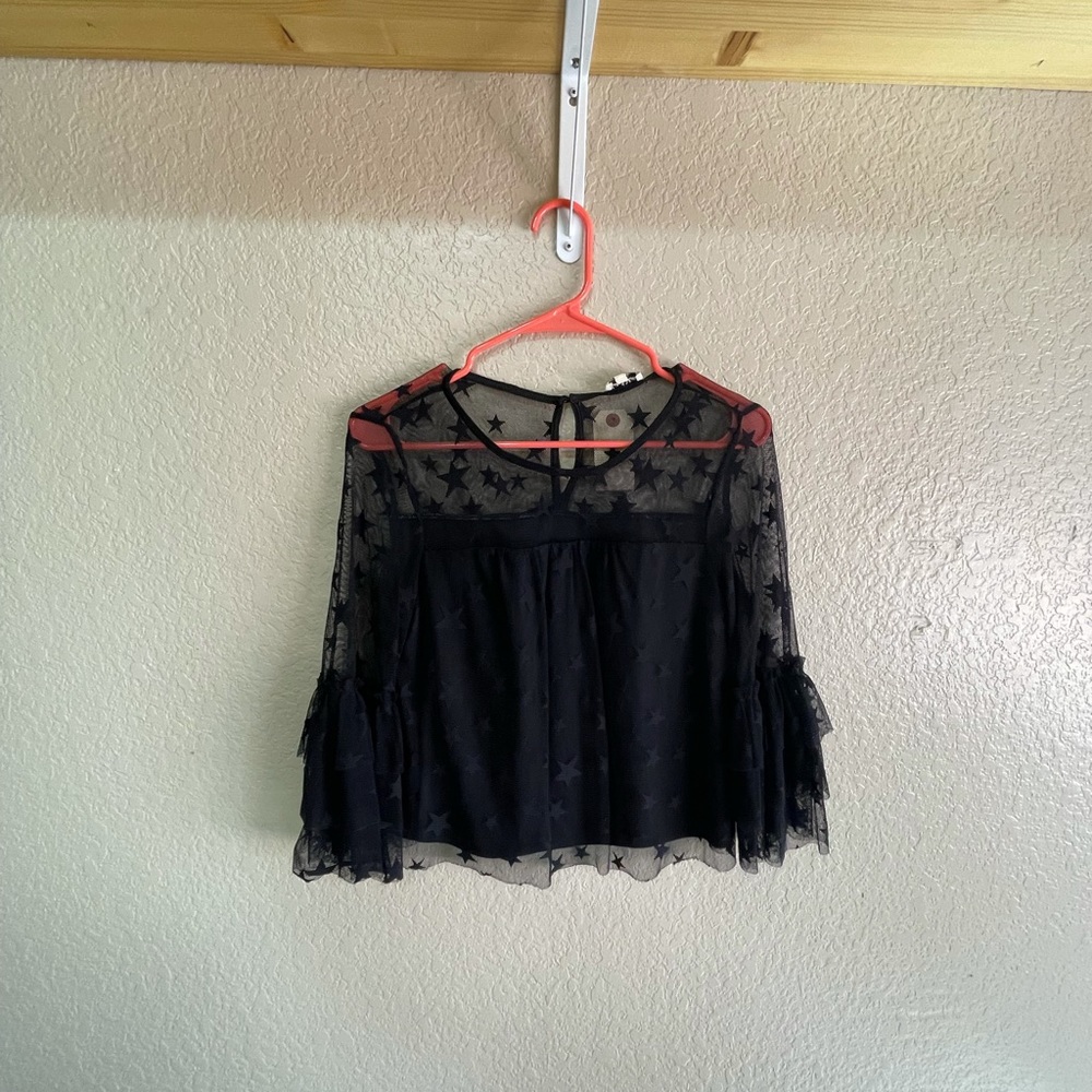 NORDSTROM BLACK STAR TOP
